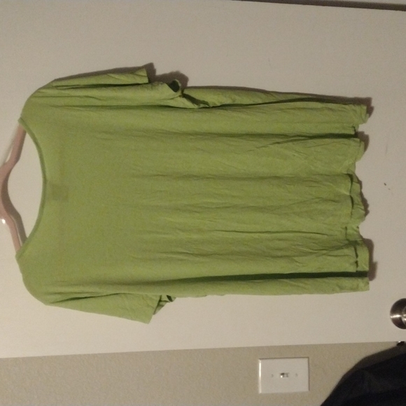 Beverly drive green short sleeve scoopneck top size 24-26 - Picture 4 of 4